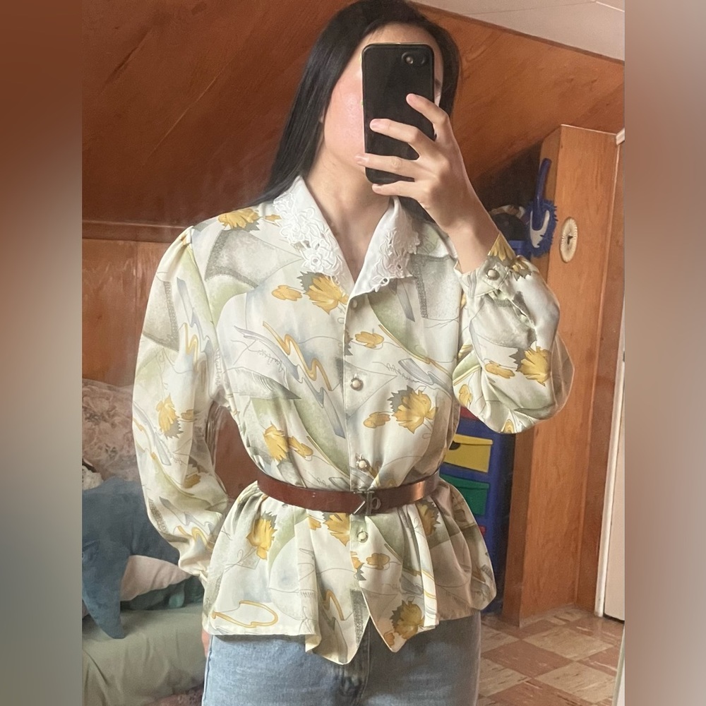 Vintage Floral Collar Flowy Puff Sleeve Blouse